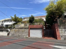 【神奈川県/川崎市麻生区王禅寺西】川崎市麻生区王禅寺西2丁目　土地 現地：前面道路含む外観