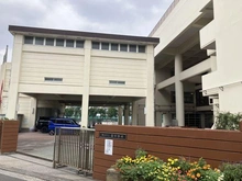 【神奈川県/横浜市磯子区森】横浜市磯子区森五丁目古家付土地 横浜市立森中学校 約130m