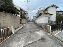 【兵庫県/伊丹市安堂寺町】伊丹市安堂寺町六丁目建物付き土地 南側公道（幅員約4.9ｍ）