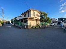 【神奈川県/茅ヶ崎市松が丘】神奈川県茅ヶ崎市松が丘2丁目 現地：前面道路含む外観