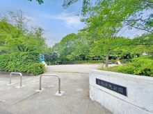 【東京都/町田市三輪緑山】町田市三輪緑山二丁目／土地 三輪緑山中央 公園（現地より約680m）
