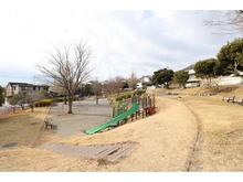 【神奈川県/横浜市栄区本郷台】横浜市栄区本郷台五丁目　売地 本郷台赤坂公園（現地より約5m）
