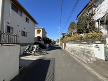 【神奈川県/横浜市港南区日野南】横浜市港南区日野南7丁目　古家付土地 前面道路