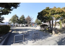 【神奈川県/横浜市栄区桂台西】栄区桂台西2丁目　土地 桂台第三公園（現地より約140m）