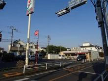 【東京都/狛江市猪方】狛江市猪方3丁目　売地2 セブンイレブン狛江猪方3丁目店（現地より約280m）