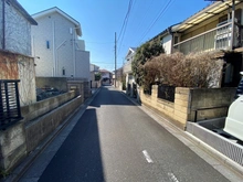 【東京都/三鷹市上連雀】三鷹市上連雀五丁目売地（古屋付き） 前面道路
