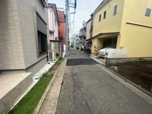 【東京都/目黒区目黒】目黒区目黒4丁目　建築条件付き売地 前面道路