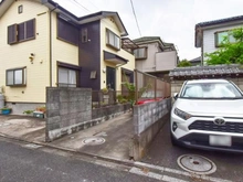 【埼玉県/八潮市緑町】八潮市緑町4丁目　土地 現地（古家あり）：写真中央部分