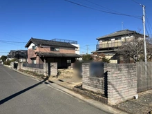 【埼玉県/北足立郡伊奈町西小針】埼玉県北足立郡伊奈町西小針2丁目　土地 現地（古家あり）