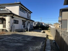 【埼玉県/北足立郡伊奈町西小針】埼玉県北足立郡伊奈町西小針2丁目　土地 現地（古家あり）：敷地内