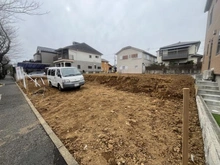 【千葉県/松戸市常盤平西窪町】松戸市常盤平西窪町／A区画 現地：全3区画／A区画 左手側