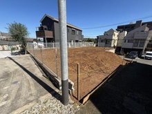 【神奈川県/横浜市鶴見区下末吉】横浜市鶴見区下末吉5丁目　土地 現地：本物件の擁壁は、購入者様と打合せの上、売主様の負担で解体予定です。