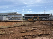 【神奈川県/横浜市瀬谷区阿久和東】阿久和東4丁目　土地　8区画 現地：全9区画現場/8区画目
画面中央