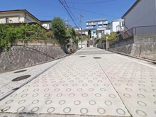 【神奈川県/横浜市保土ケ谷区初音ケ丘】横浜市保土ヶ谷区初音ヶ丘～土地～ 前面道路