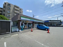 【神奈川県/藤沢市石川】藤沢市石川5丁目　古家付土地 ファミリーマート 藤沢石川五丁目店（現地より約230m）