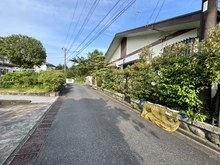 【神奈川県/中郡二宮町百合が丘】中郡二宮町百合が丘3丁目 売地(古家付) 前面道路