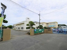【神奈川県/茅ヶ崎市松が丘】茅ヶ崎市松が丘2丁目　古家付土地 茅ヶ崎市立浜須賀小学校（現地より約700m）
