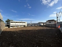 【神奈川県/藤沢市弥勒寺】藤沢市弥勒寺4丁目　A区画 現地：全2区画 写真内左半分がA区画です。