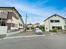 【神奈川県/平塚市虹ケ浜】平塚市虹ケ浜　土地 現地：南東側道路から撮影（接道間口約11ｍ）