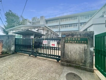 【東京都/三鷹市井の頭】三鷹市井の頭2丁目 土地 三鷹市立第五小学校(現地より約110m):※東側の門までの距離