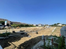 【東京都/稲城市東長沼】稲城市東長沼15区画分譲地／区画14 現地：全15区画／写真奥・左側