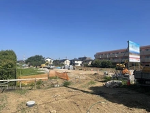 【東京都/稲城市東長沼】稲城市東長沼15区画分譲地／区画15 現地：全15区画／写真手前