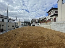 【神奈川県/川崎市麻生区多摩美】川崎市麻生区多摩美一丁目　B区画 現地：全2区画／手前