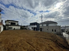 【神奈川県/川崎市麻生区多摩美】川崎市麻生区多摩美一丁目　B区画 現地：全2区画／奥側