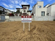 【神奈川県/川崎市麻生区多摩美】川崎市麻生区多摩美一丁目　B区画 現地：全2区画／右側