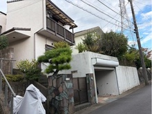 【神奈川県/川崎市麻生区千代ケ丘】川崎市麻生区千代ヶ丘一丁目　土地 現地（古家あり）