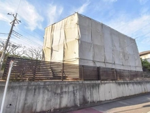 【神奈川県/川崎市麻生区百合丘】川崎市麻生区百合丘二丁目　土地 現地（古家あり）：解体中