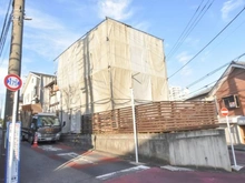 【神奈川県/川崎市麻生区百合丘】川崎市麻生区百合丘二丁目　土地 現地（古家あり）：解体中