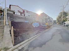 【神奈川県/横浜市神奈川区神大寺】神奈川区神大寺2丁目　売地　A区画/全2区画 現地：全2区画/手前