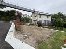 【神奈川県/鎌倉市笛田】鎌倉市笛田2丁目売地 1号地（全6区画） 現地：1号地/全6区画（写真中央）