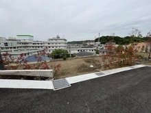 【神奈川県/鎌倉市笛田】鎌倉市笛田2丁目売地 2号地（全6区画） 現地：2号地/全6区画（写真中央）