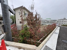【神奈川県/鎌倉市笛田】鎌倉市笛田2丁目売地 2号地（全6区画） 現地：2号地/全6区画（写真中央）