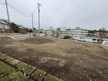 【神奈川県/鎌倉市笛田】鎌倉市笛田2丁目売地 4号地（全6区画） 現地：4号地/全6区画（写真中央）