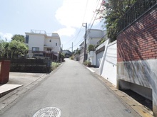 【神奈川県/横浜市栄区本郷台】横浜市栄区本郷台2丁目　古家付土地 前面道路