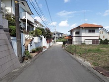 【神奈川県/横浜市栄区本郷台】横浜市栄区本郷台2丁目　古家付土地 前面道路