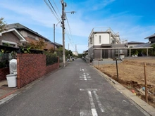 【神奈川県/横浜市港南区日限山】港南区日限山四丁目　土地　2区画 / 全2区画 前面道路