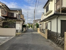 【東京都/小平市鈴木町】小平市鈴木町一丁目　売地 前面道路：右側が対象不動産です。