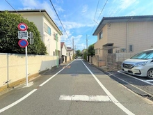 【東京都/世田谷区桜】世田谷区桜三丁目　売地⑴号地（全2区画） 前面道路：幅員約5.9mの公道（現地より北東側から前面道路を撮影）