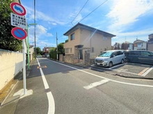 【東京都/世田谷区桜】世田谷区桜三丁目　売地⑴号地（全2区画） 前面道路：幅員約5.9mの公道（現地より北東側から前面道路を撮影）