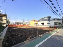 【東京都/杉並区高井戸東】杉並区高井戸東1丁目　土地　B棟 現地：全4区画、B棟は左から2番目