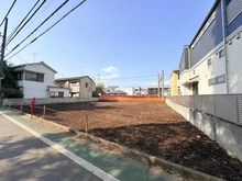 【東京都/杉並区高井戸東】杉並区高井戸東1丁目　土地　D棟 現地：全4区画、D棟は左から4番目