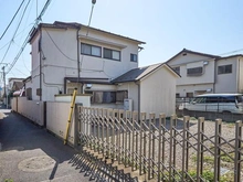 【東京都/杉並区下井草】杉並区下井草3丁目　土地 現地（古家あり）：対象不動産：写真手前（家屋左端）