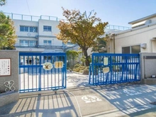 【東京都/世田谷区喜多見】世田谷区喜多見7丁目　土地 世田谷区立喜多見小学校（現地より約1,300m）：