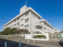 【東京都/世田谷区喜多見】世田谷区喜多見7丁目　土地 世田谷区立喜多見中学校（現地より約1,100m）：