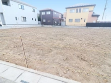 【埼玉県/三郷市高州】三郷市高洲3丁目　土地　2号地 現地：全3区画／対象地手前側