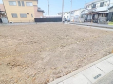 【埼玉県/三郷市高州】三郷市高洲3丁目　土地　3号地 現地：全3区画／対象地手前側